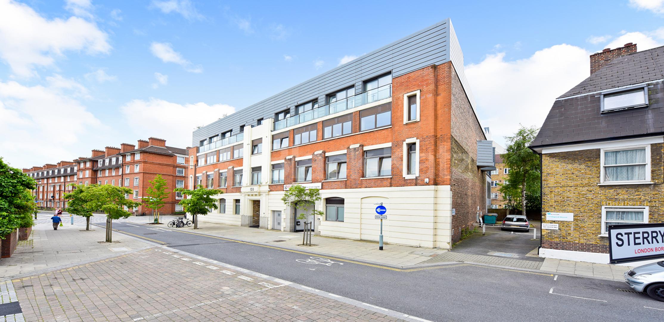 			NEW INSTRUCTION , 1 Bedroom, 1 bath, 1 reception Penthouse			 Tabard Street , Borough
